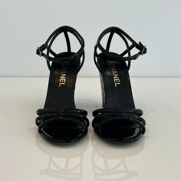 CHANEL BLACK PATENT LEATHER WEDGE SANDALS SIZE IT 38 / US 8 - Picture 1 of 16